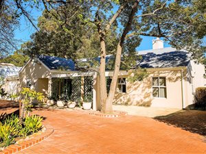 2 Bed Cluster in Erinvale Estate