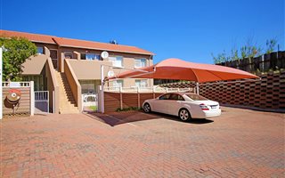 3 Bedroom Apartment in Vorna Valley