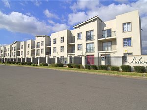 2 Bed Apartment in Van Der Stel