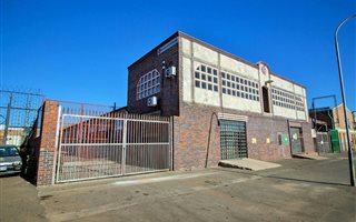 3055 m² Industrial space in Lenasia