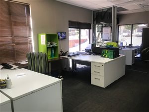 130 m² Office Space in Irene