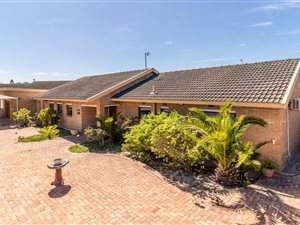 3 Bed House in Duynefontein