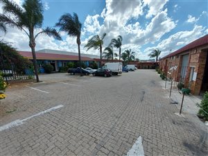 2000 m² Industrial space in Wynberg