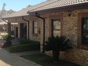 2 Bed Simplex in Aviary Hill