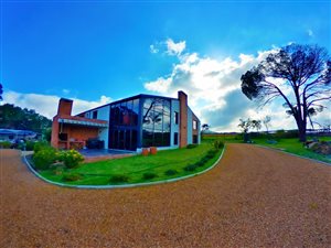 1.5 ha Farm in Vlottenburg