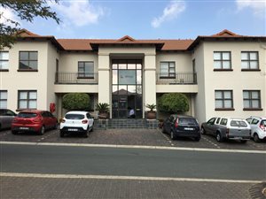 700 m² Commercial space in Noordwyk