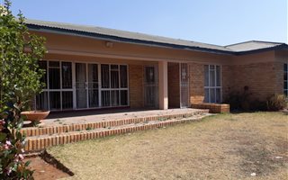 3 Bedroom House in Vanderbijlpark SW