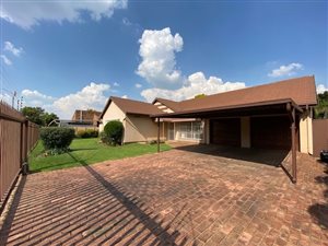 3 Bed House in Sunward Park