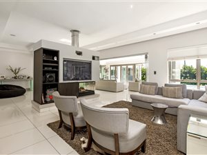 4 Bed House in Morningside