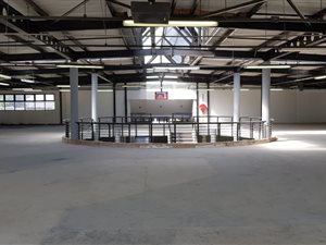 2000 m² Retail Space in Sunnyrock