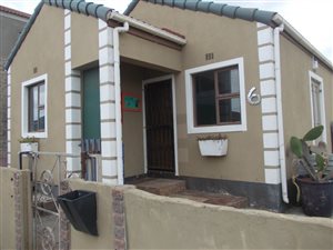 2 Bedroom House in Strandfontein