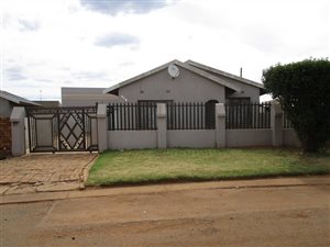 3 Bedroom House in Evaton North