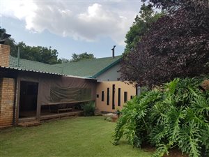 4 Bed House in Flora Gardens