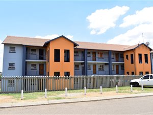 Bachelor apartment in Birch Acres