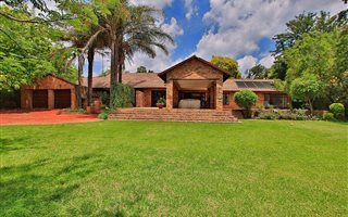4 Bedroom House in Magaliessig