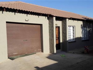 3 Bed House in Mookgophong (Naboomspruit)