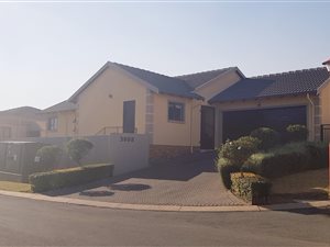 3 Bed House in Amberfield Valley