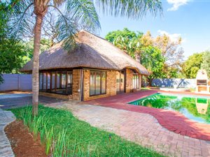 6 Bed House in Pretoria North