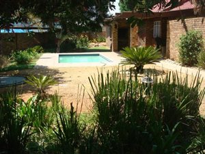 4 Bed House in Norkem Park