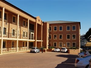 561.5 m² Office Space in Houghton Estate