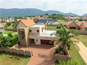 3 Bed House in Leloko