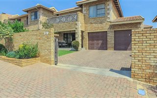 3 Bedroom Townhouse in North Riding