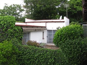1 Bed Garden Cottage in Greenside