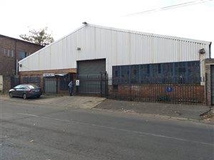 750 m² Industrial space in Newlands