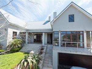 6 Bed House in Courtrai