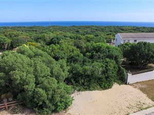 1562 m² Land available in Clarendon Marine