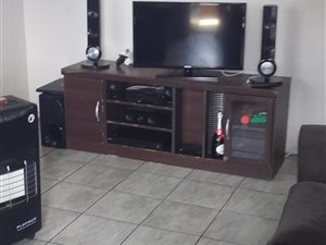 1 Bed Apartment in Springs Central