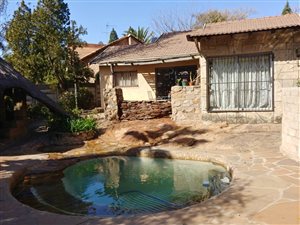 2 Bed Garden Cottage in Douglasdale