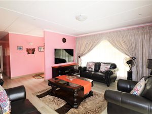 3 Bed House in Amalinda