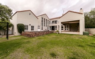 5 Bedroom House in Dainfern Valley