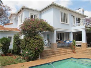 3 Bed House in Kensington