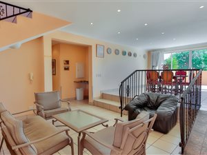 8 Bed Townhouse in Glenhazel