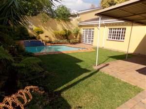 3 Bed House in Lynnwood Glen