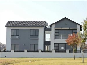 3 Bed House in Copperleaf
