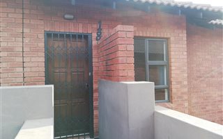 2 Bedroom Townhouse in Albertsdal