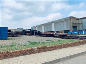 37000 m² Industrial space in Nigel Central
