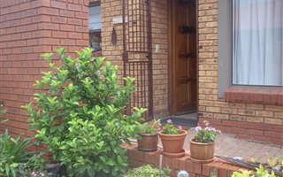 2 Bedroom Townhouse in Willow Park Manor