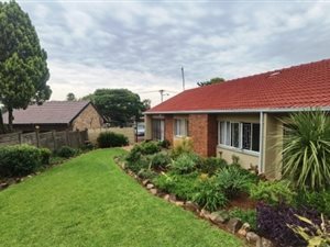 3 Bed House in Hennopspark