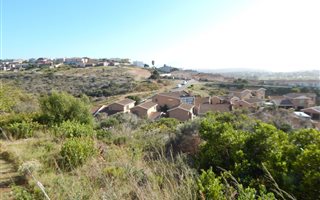858 m² Land available in Menkenkop