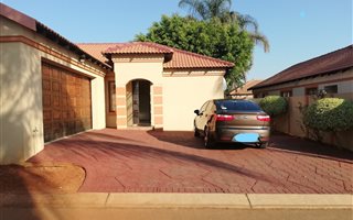 3 Bedroom Townhouse in Heatherview