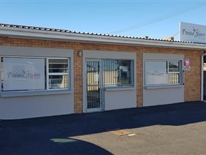 77 m² Retail Space in Vincent