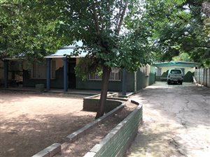4 Bed House in Queenstown Central