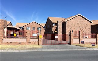 2 Bedroom Apartment in Secunda
