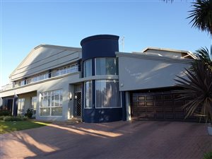 7 Bed House in Lenasia