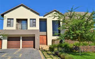 5 Bedroom House in Copperleaf
