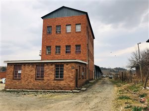 1500 m² Commercial space in Matatiele